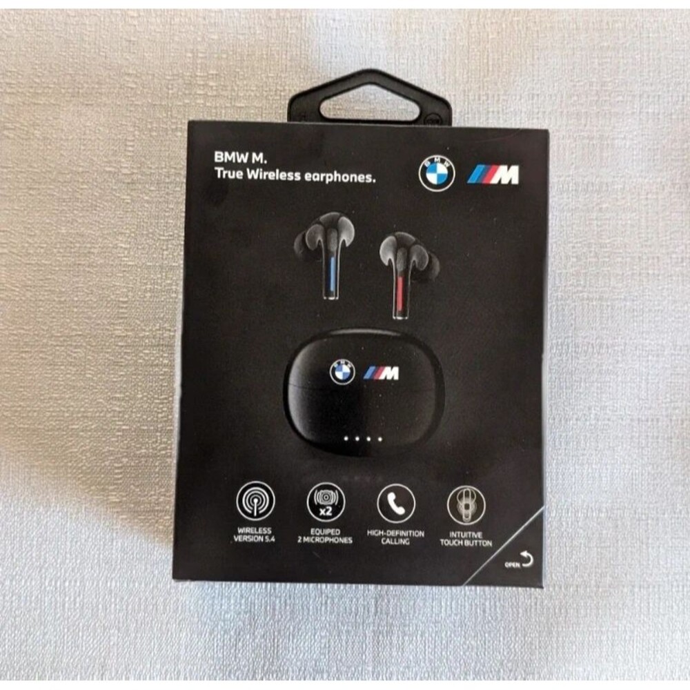 BMW M. True Wireless Bluetooth Earphones NEW!